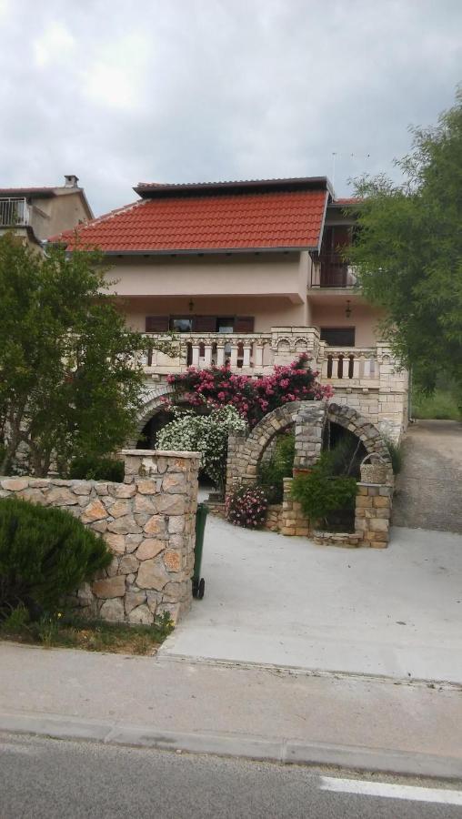 Ferienwohnung Ruza Skradin Exterior foto